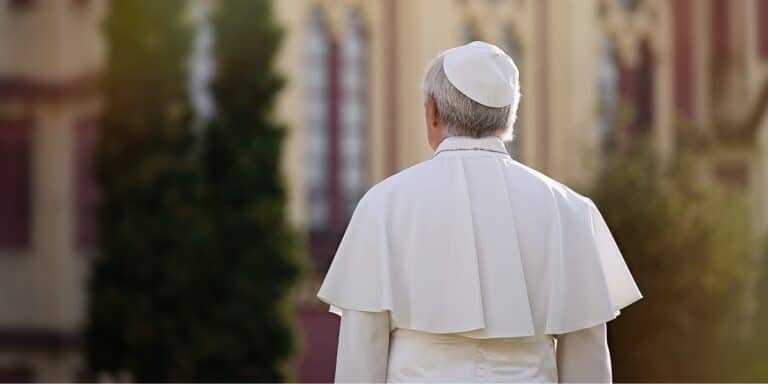 Papst Franziskus erhält weiterhin eine hohe Sauerstoffzufuhr.